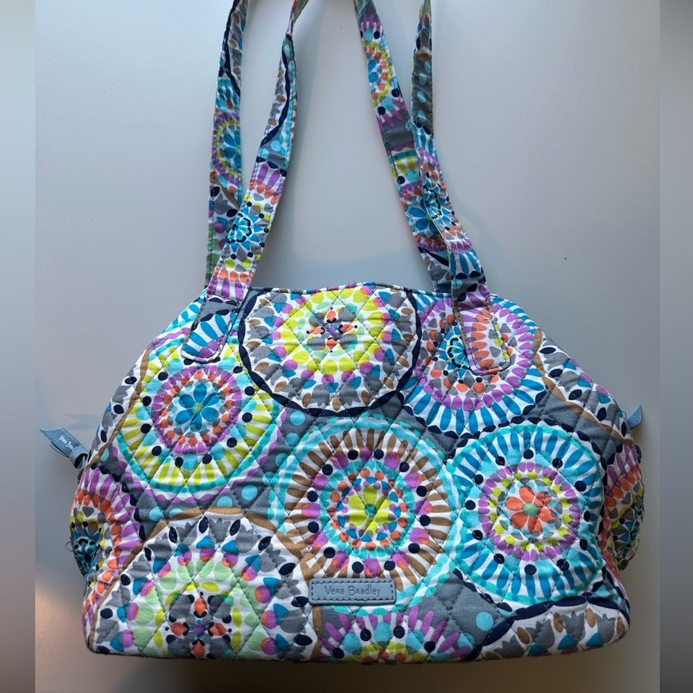 Vera Bradley Medallion Quilted purse